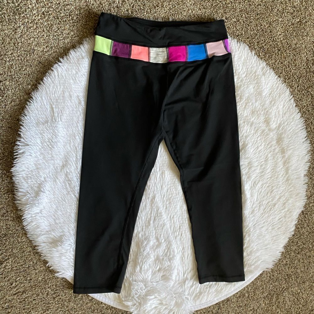 Lululemon Cropped Leggings Black Multicolor Waistband Rainbow Capri Womens Sz 6